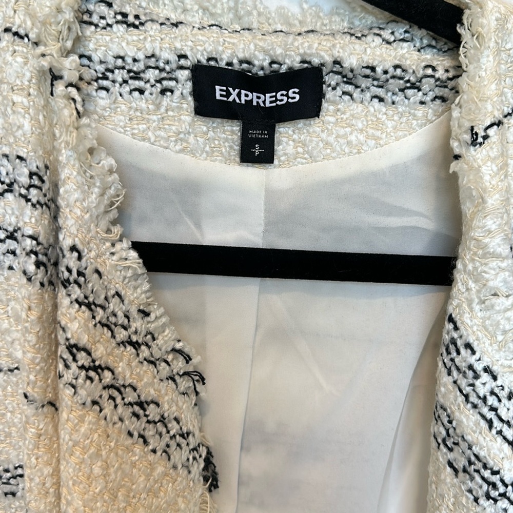 Express blazer - Picture 3 of 4